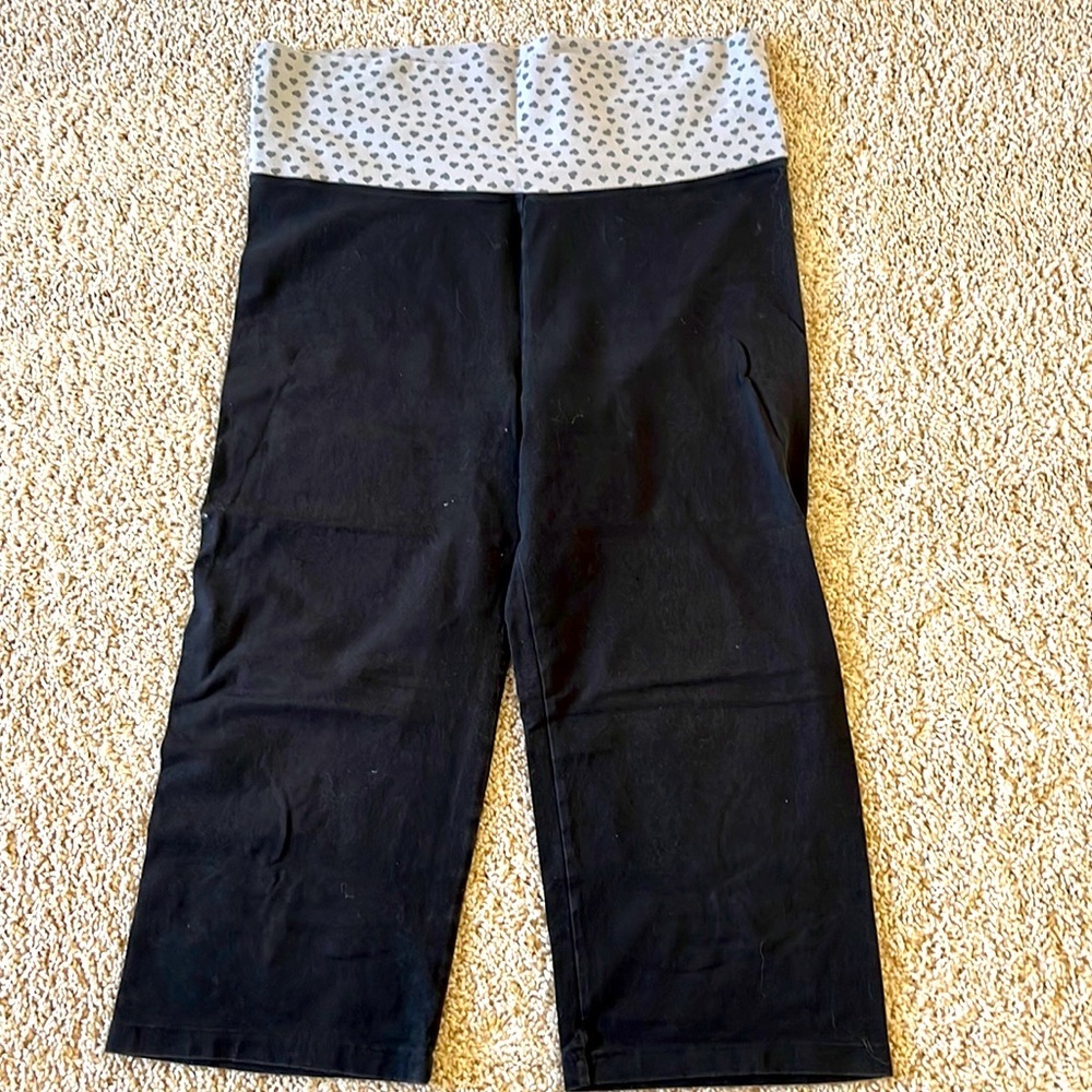 Yoga crop pants with gold over top